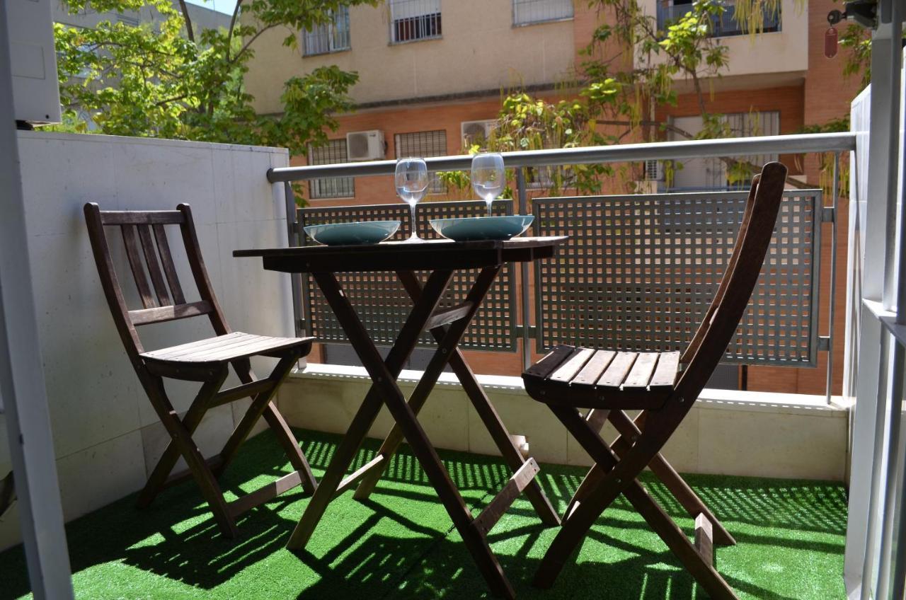 Apartamento Reformado Parking Gratis Apartment Seville Luaran gambar