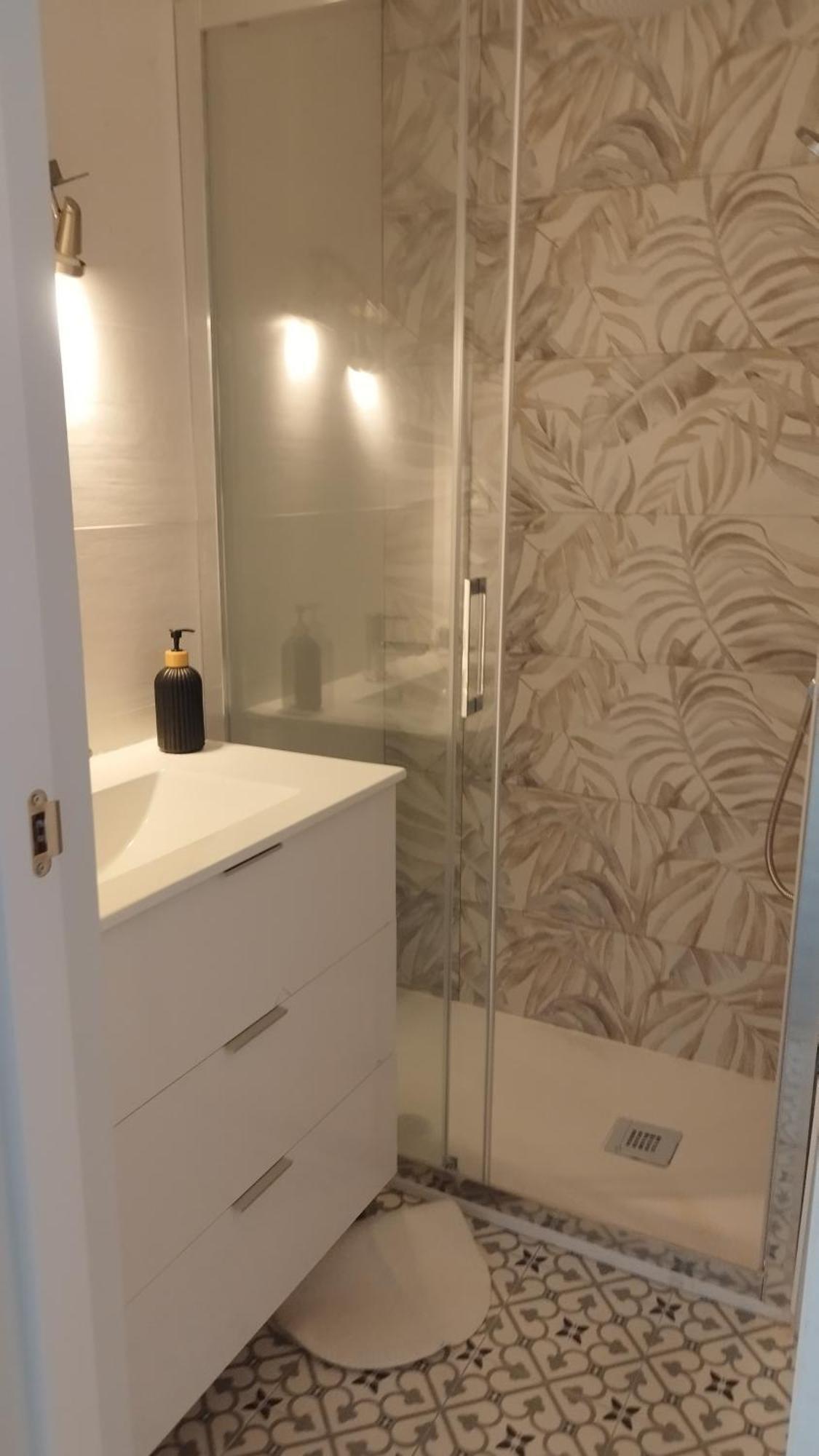Apartamento Reformado Parking Gratis Seville Luaran gambar